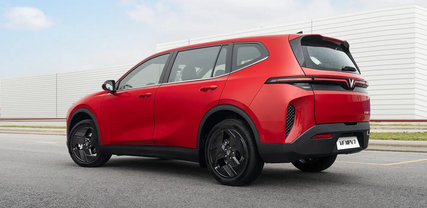 Ngoại thất MPV 7